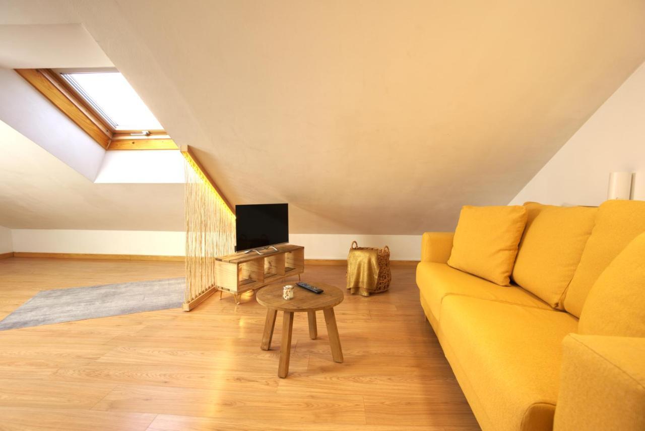 Vm Apartamentos Turisticos Сантьяго-де-Компостела Экстерьер фото